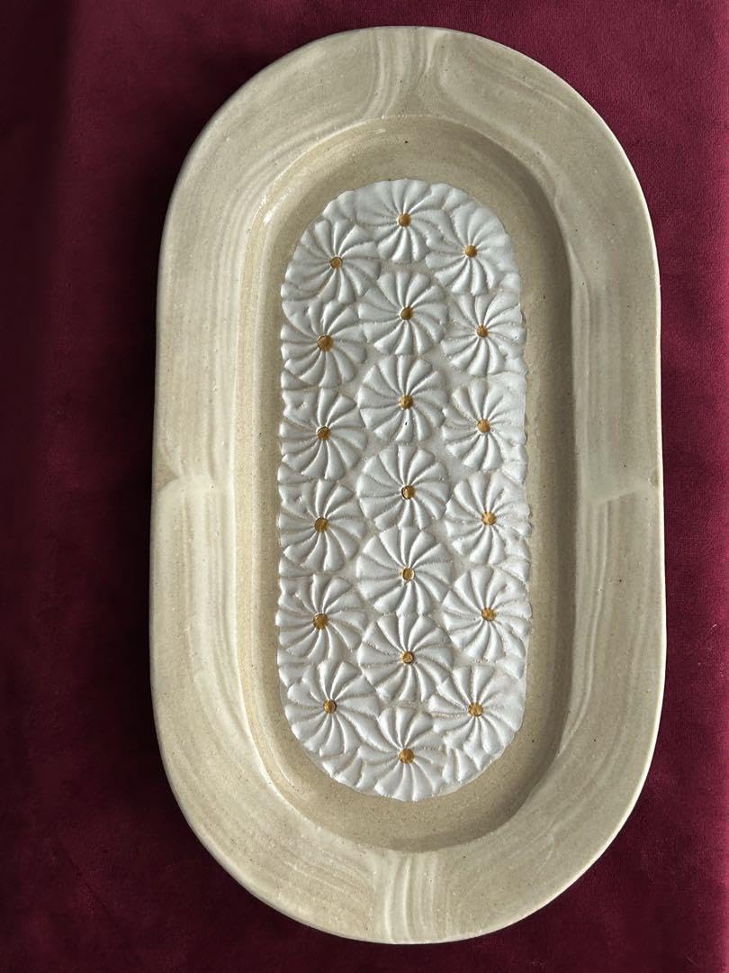 値下げ　刷毛目花紋長皿　お皿　5枚セット　明石庄作 Amazon.co.jp: 陶器 作家明石庄作 刷毛目花紋長皿 白と金今だけ価格